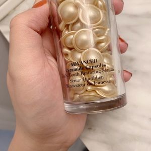 Elizabeth Arden Makeup - Elizabeth Arden Capsules Serum 90 Elizabeth Arden Makeup - Elizabeth Arden Capsules Serum 90